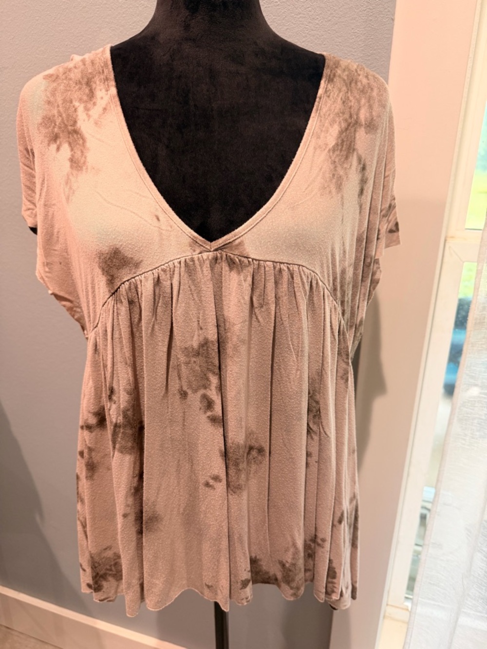 American Eagle Outfitters Taupe Tie-Dye V-Neck Hippie Raw Hem Tunic Top XS/S
